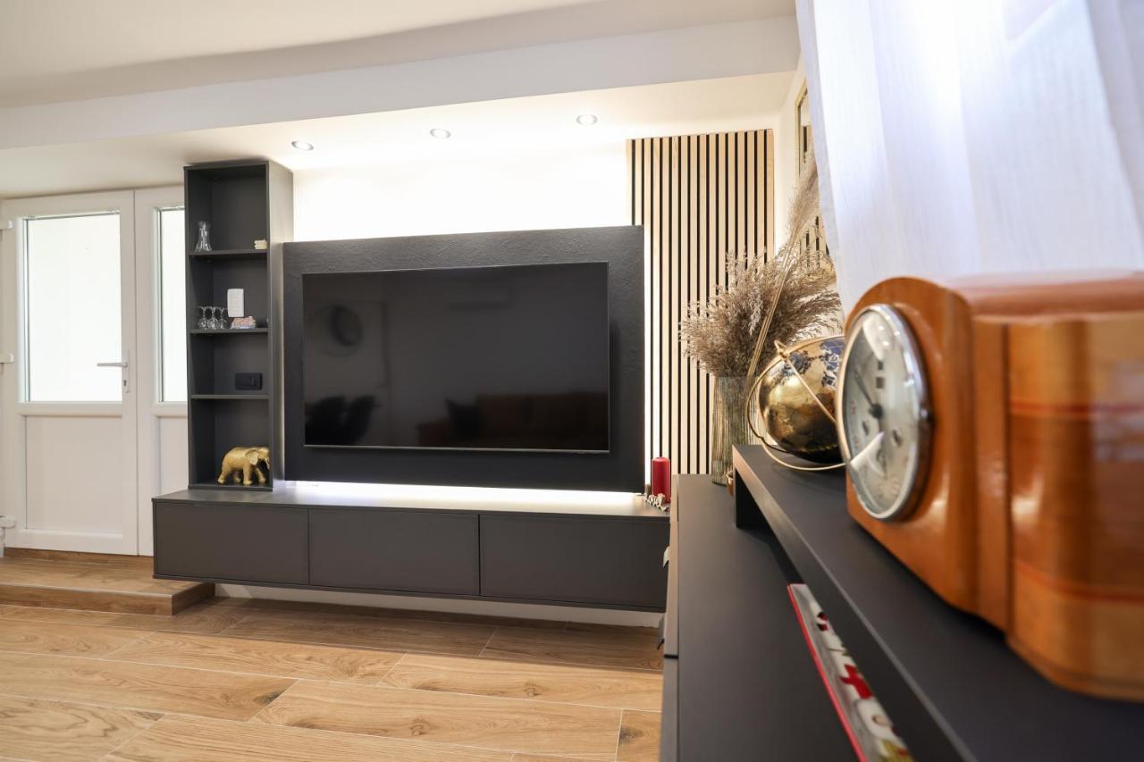 Oscar & Leo Apartment *
