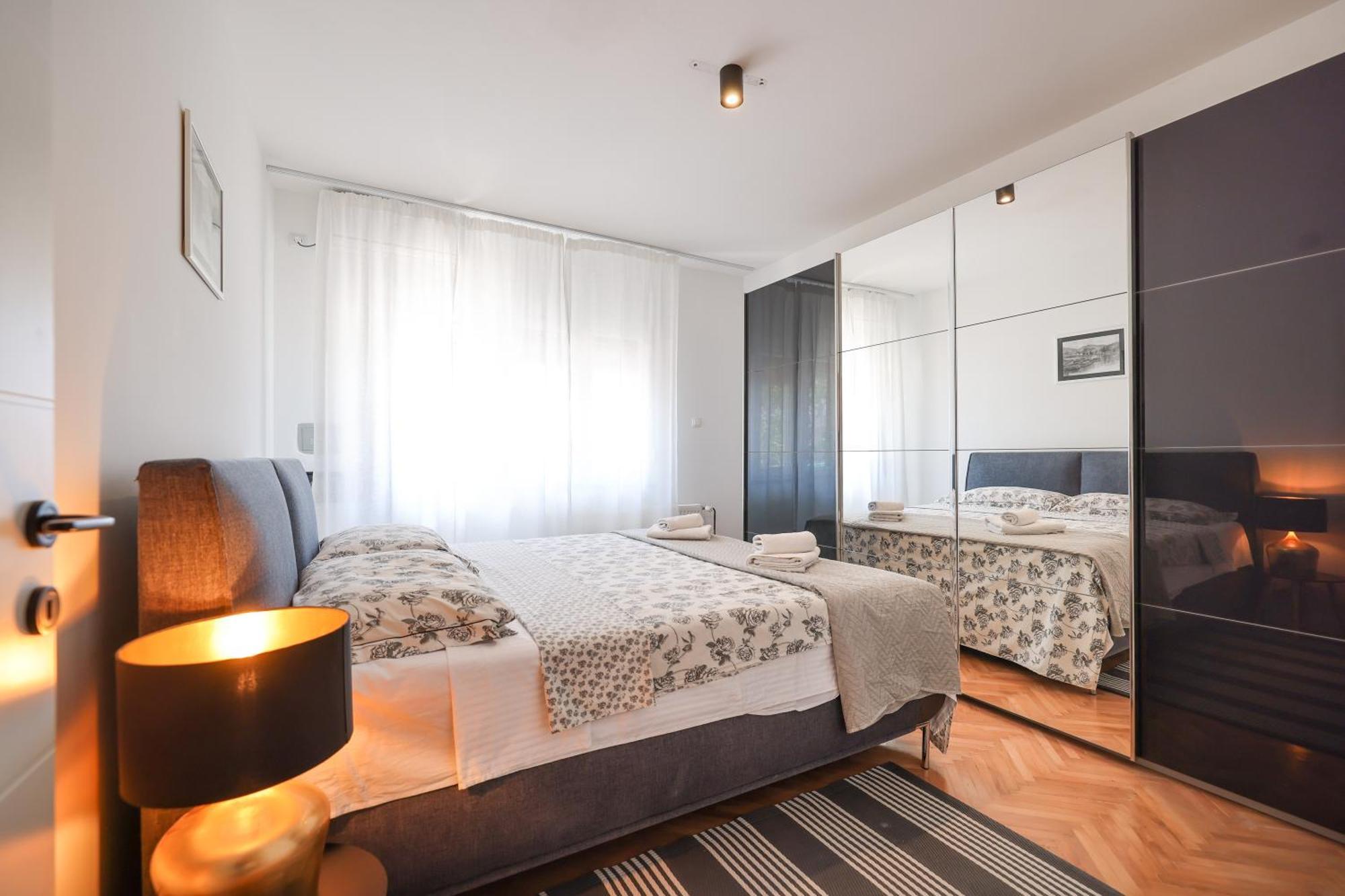 Oscar & Leo Apartment